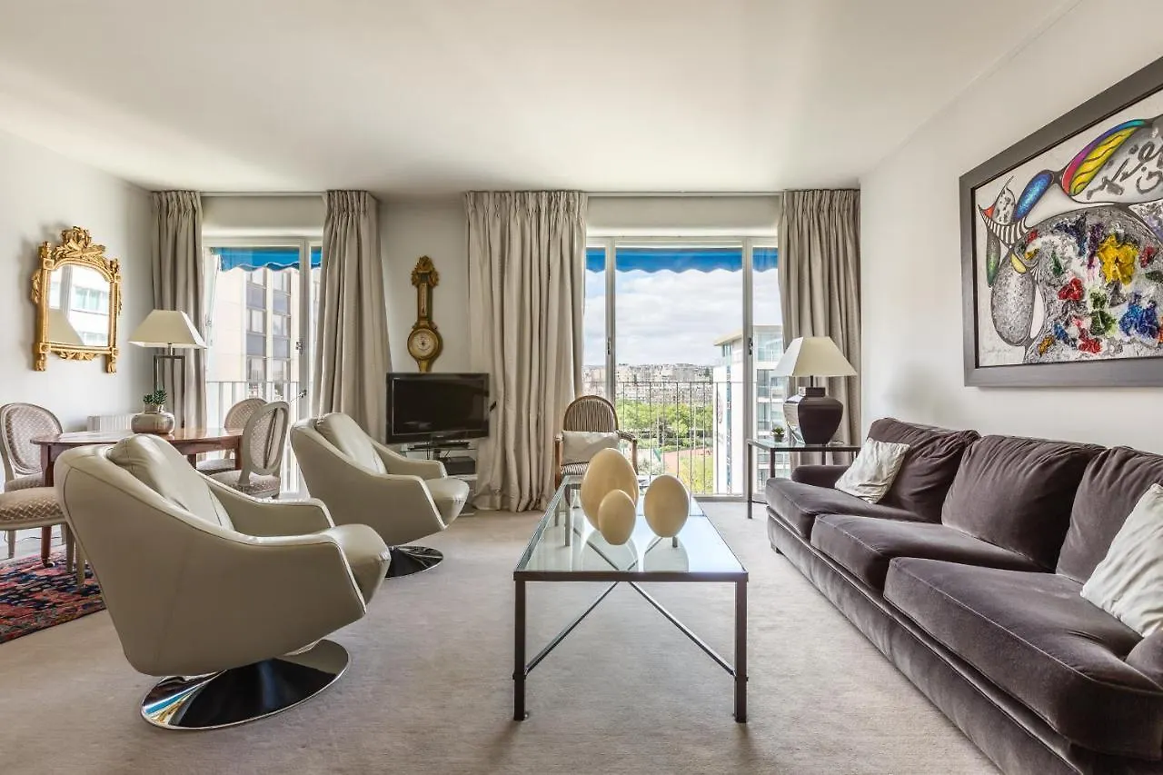 Apartmán Veeve - Steps From The Eiffel Tower Paříž